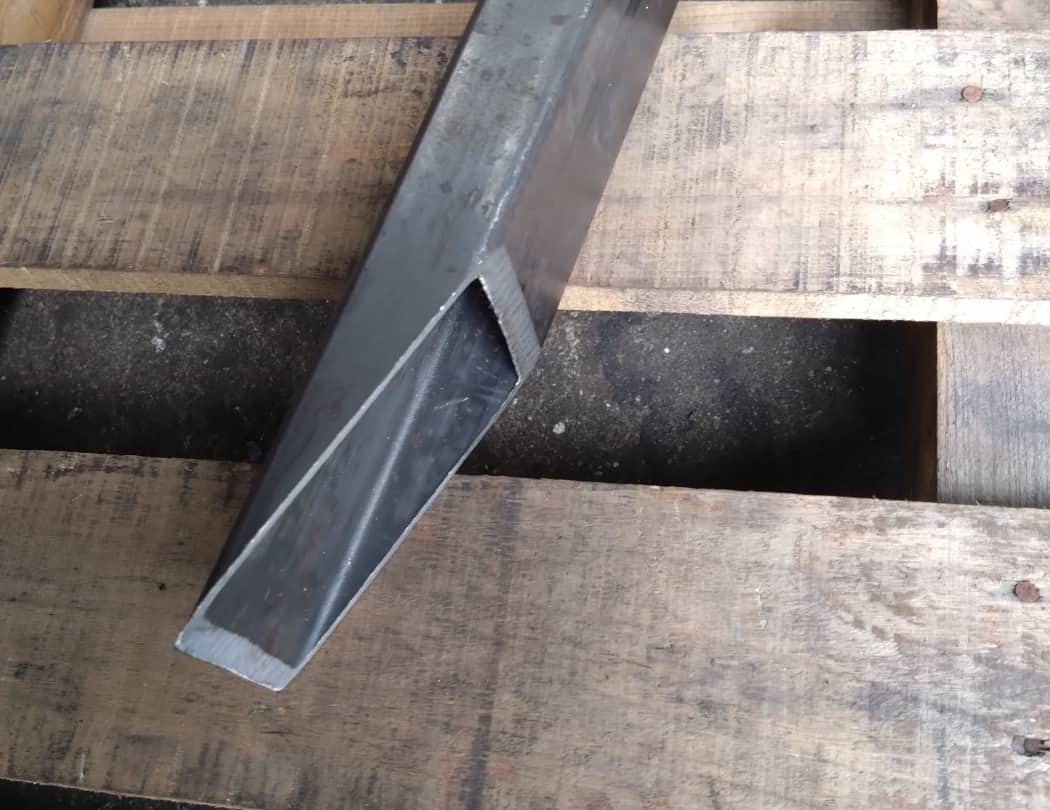 角度切断機の加工例