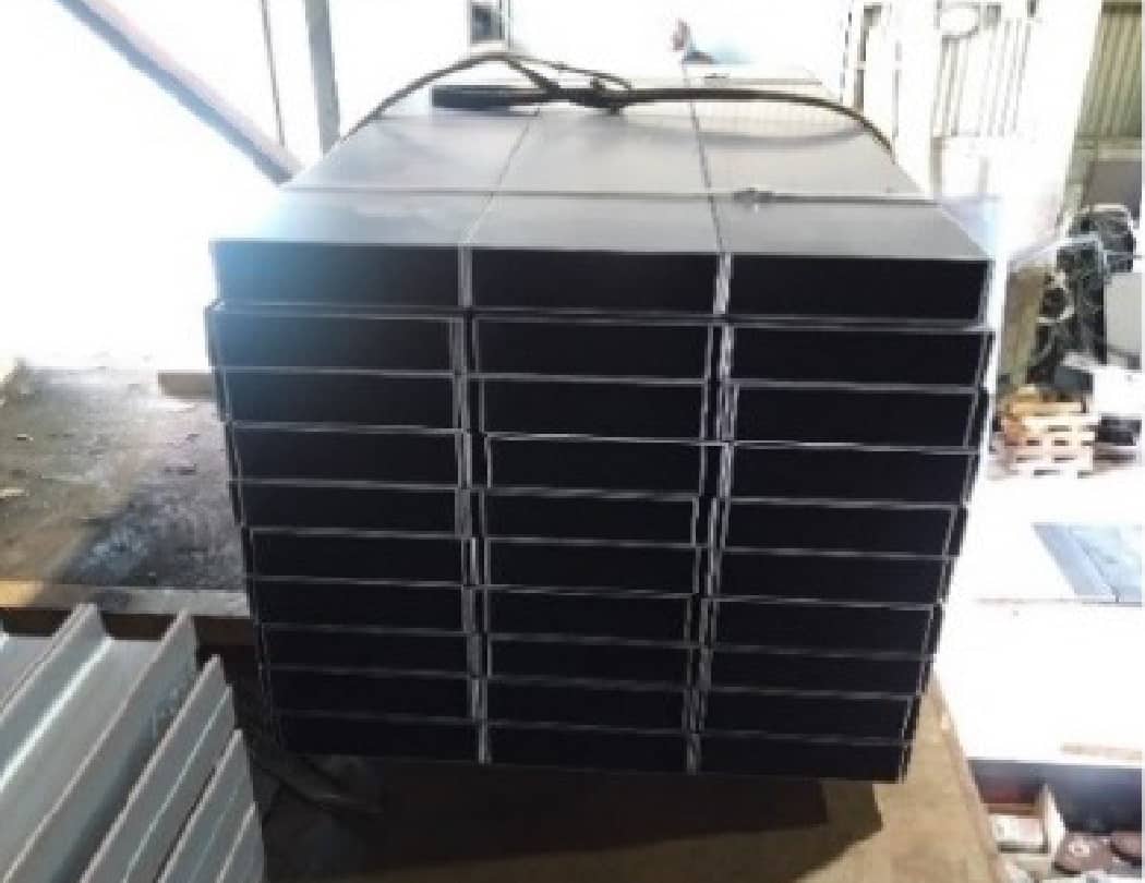 シャーリングの加工例