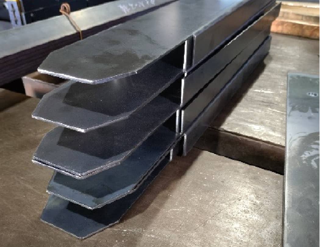 シャーリングの加工例